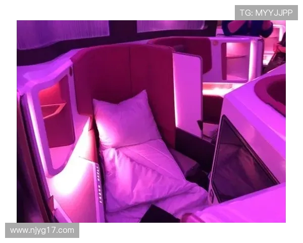 飞机客舱窗户的三层压克力结构设计